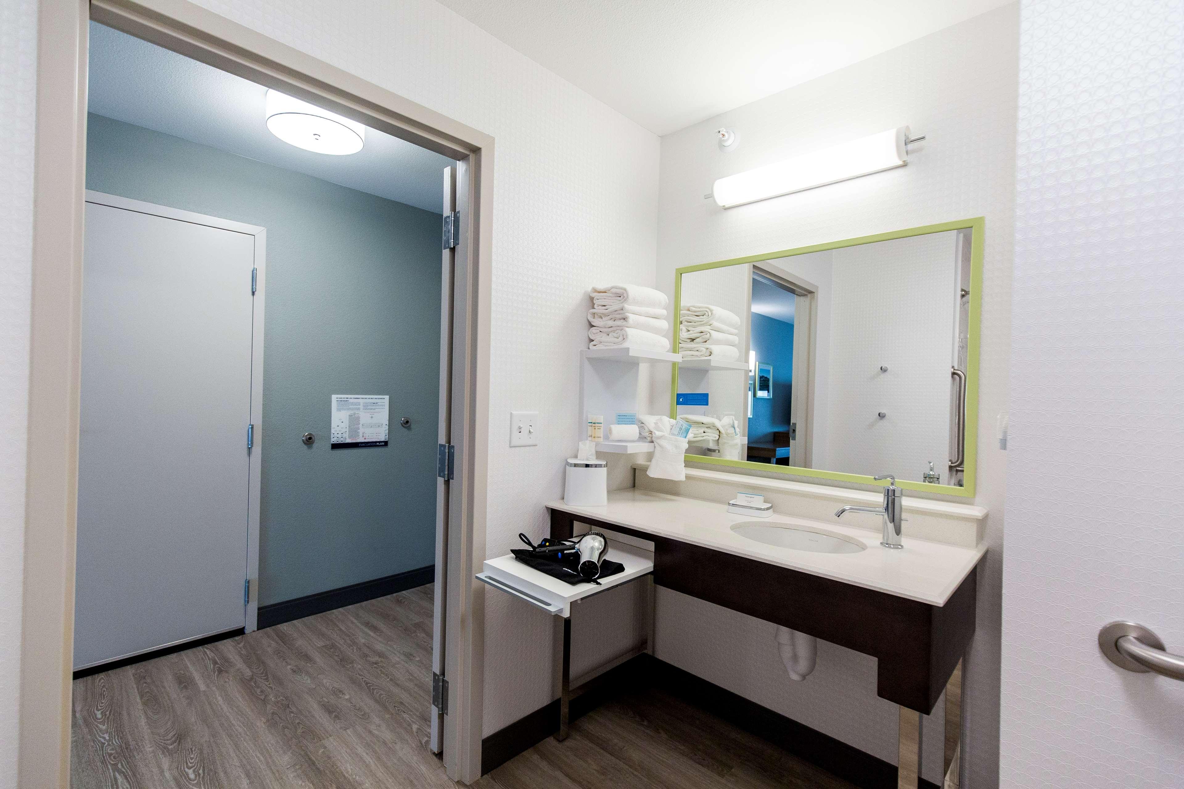 Hampton Inn Bismarck Eksteriør billede
