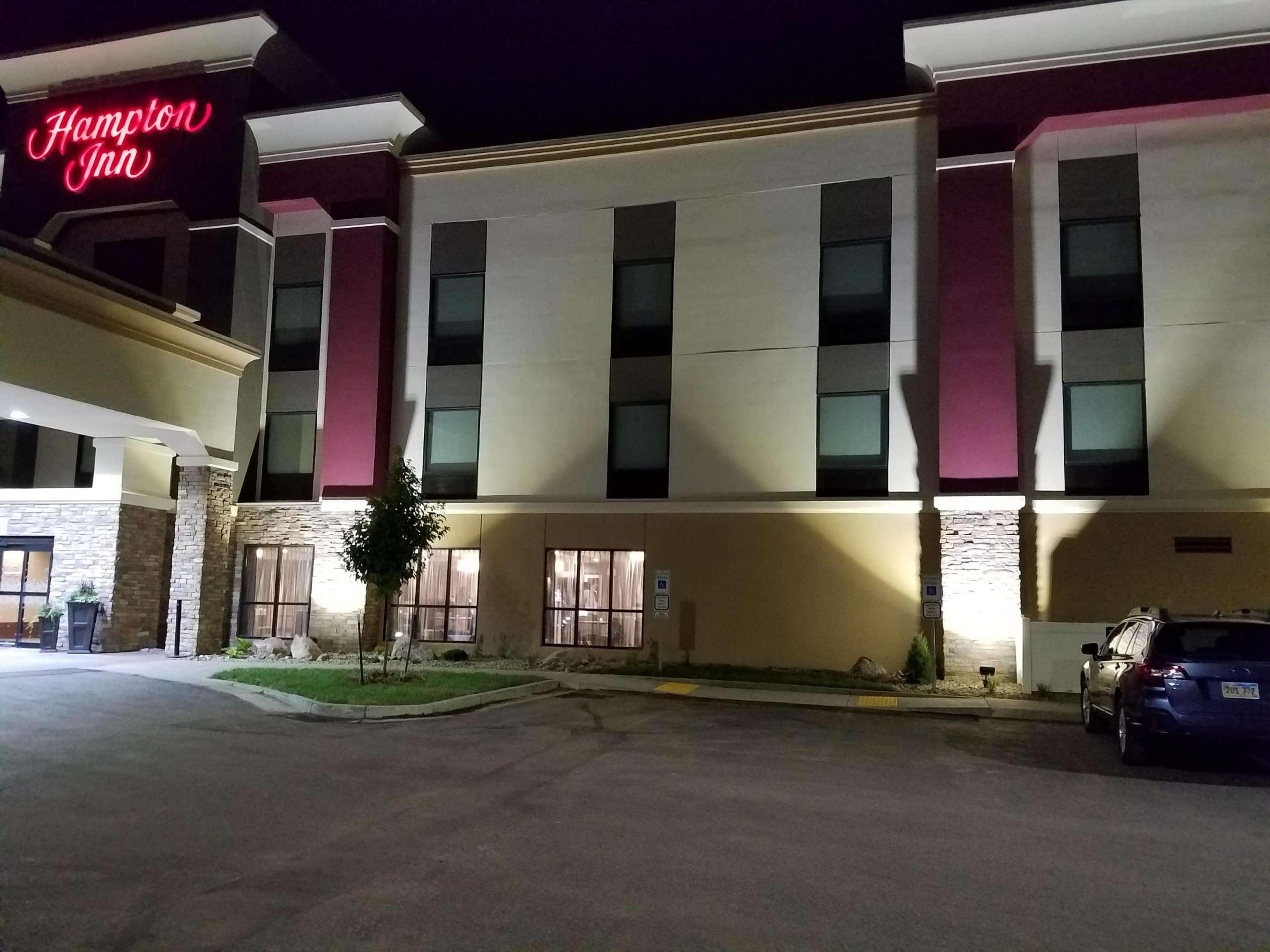 Hampton Inn Bismarck Eksteriør billede