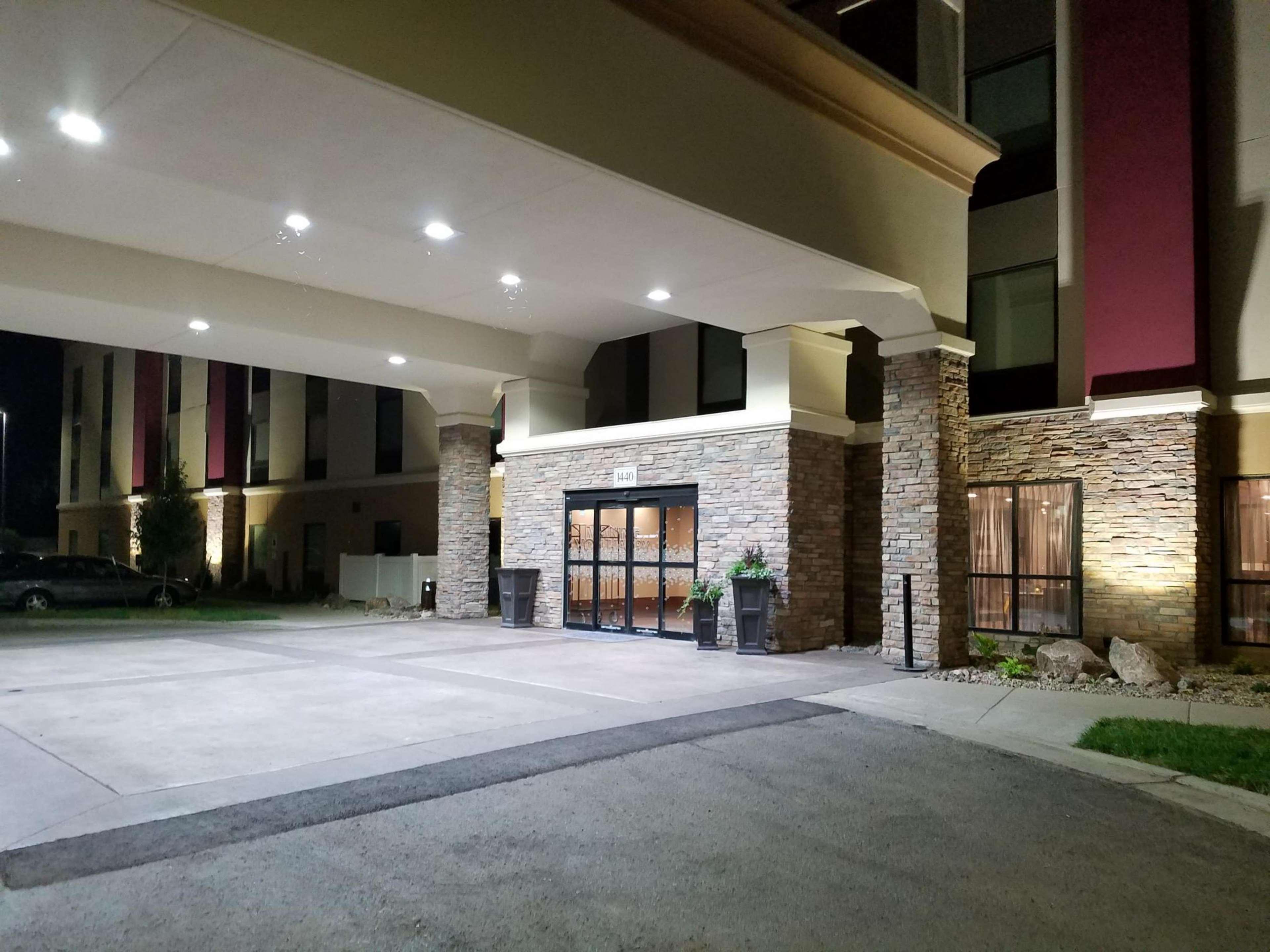 Hampton Inn Bismarck Eksteriør billede