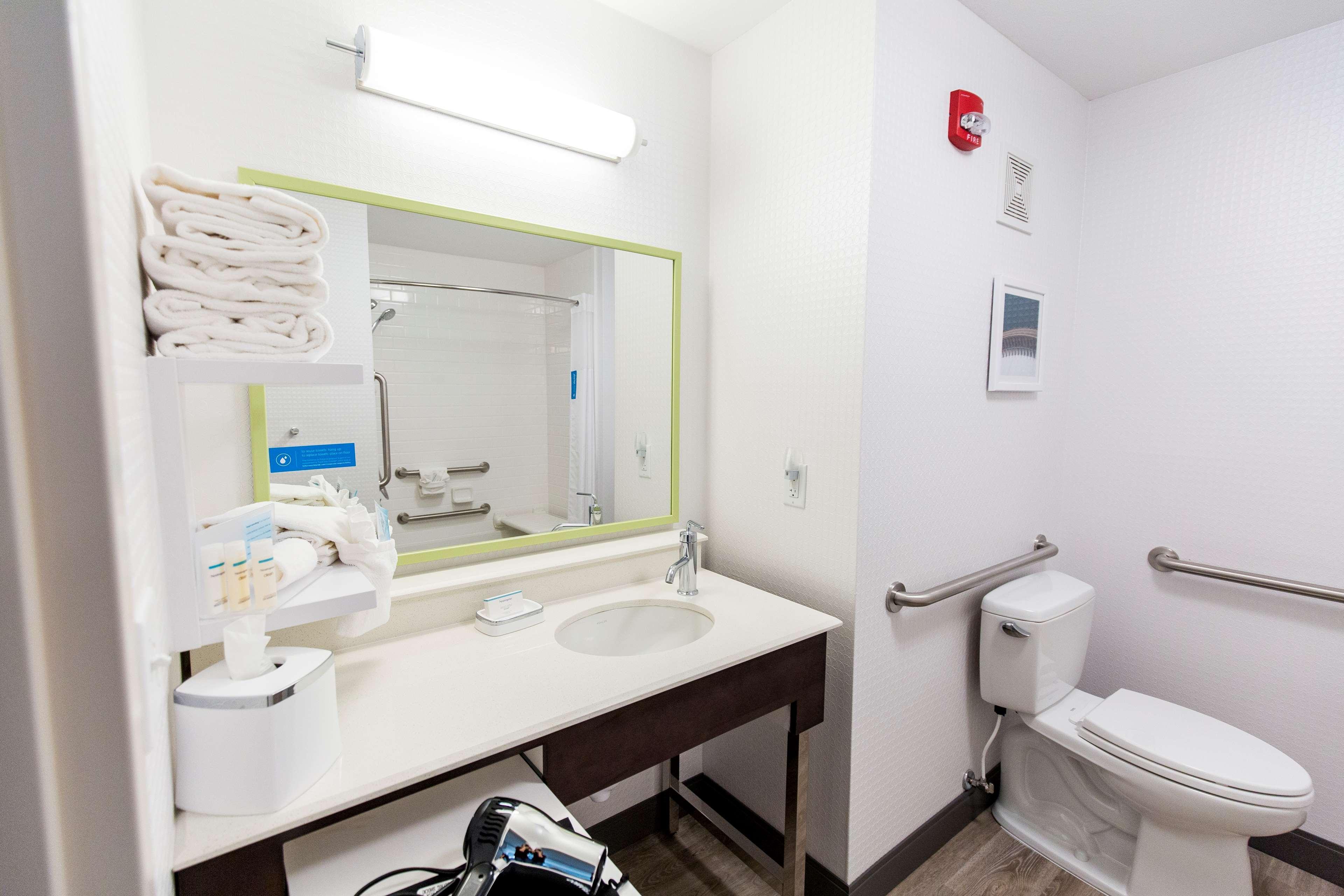 Hampton Inn Bismarck Eksteriør billede