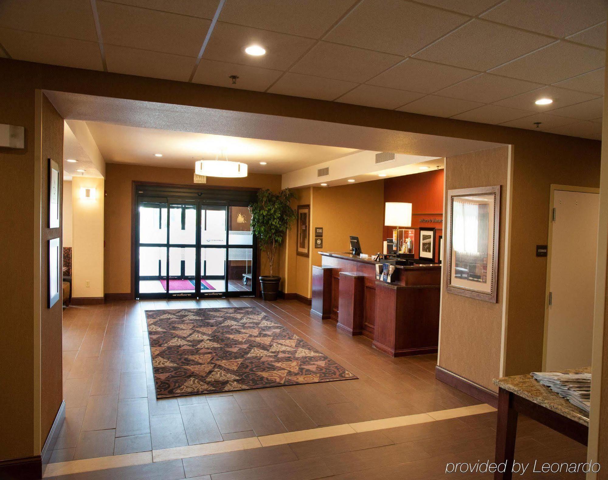 Hampton Inn Bismarck Eksteriør billede