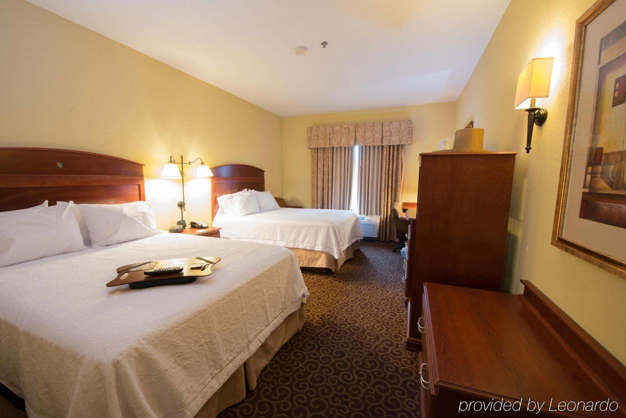 Hampton Inn Bismarck Eksteriør billede