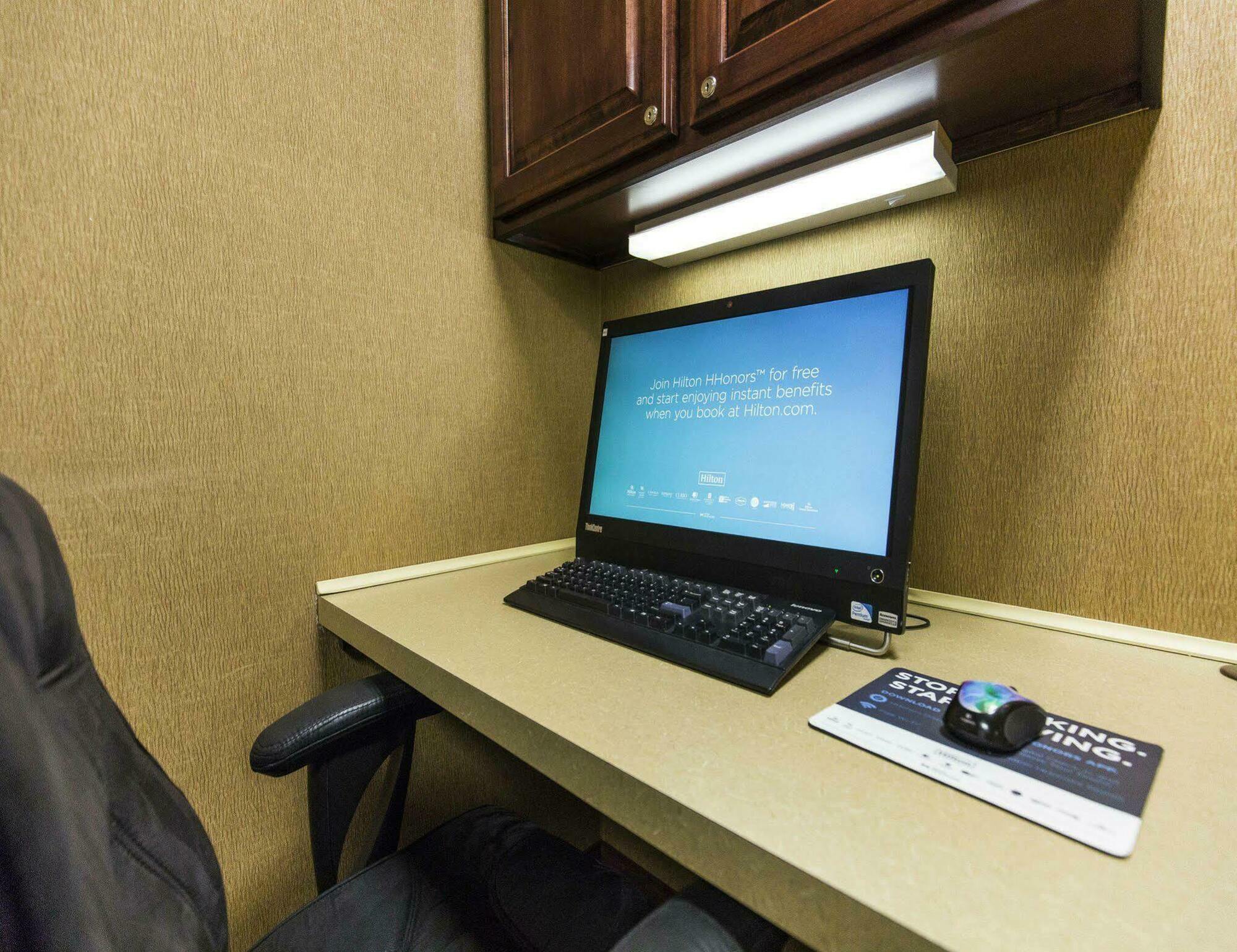 Hampton Inn Bismarck Eksteriør billede