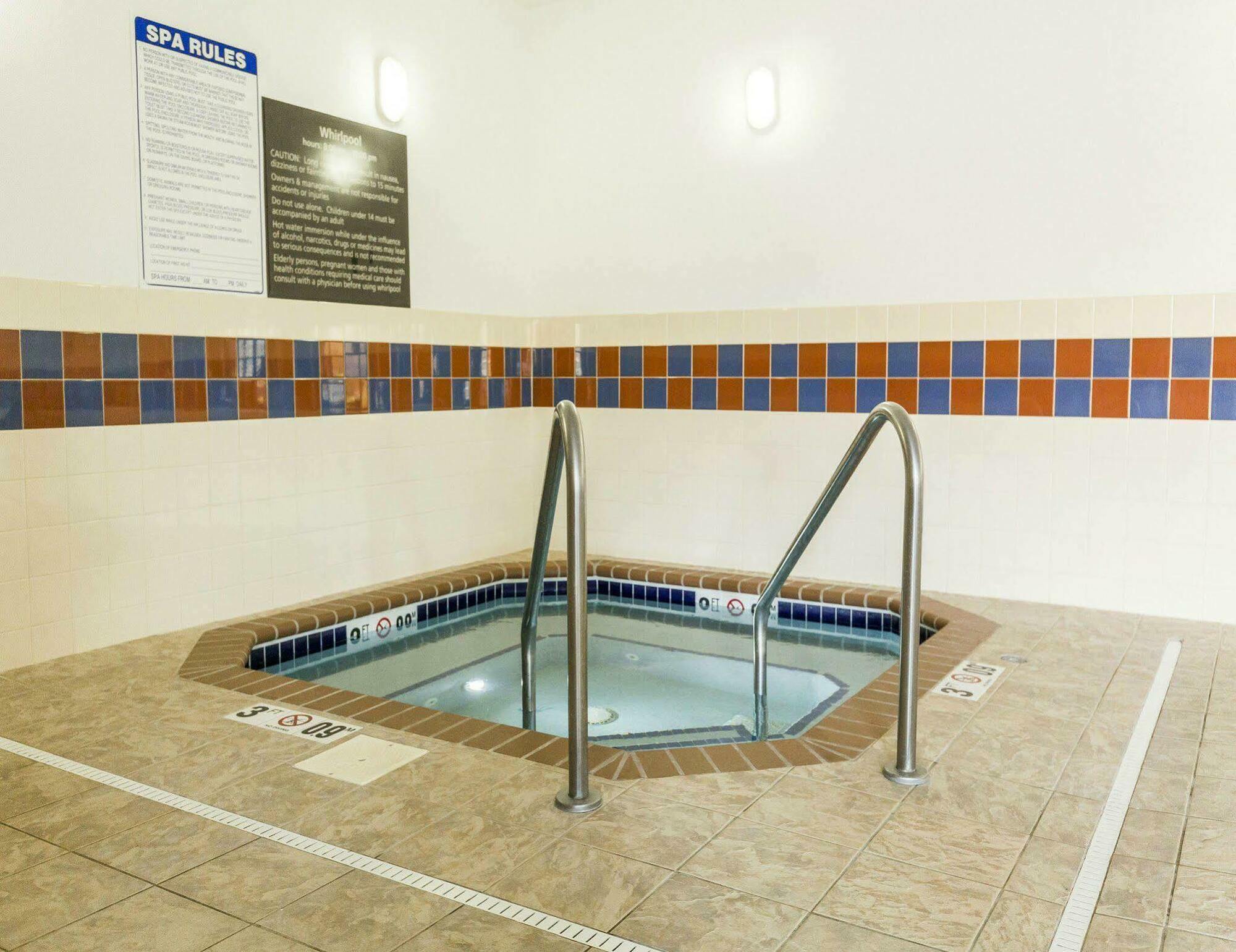 Hampton Inn Bismarck Eksteriør billede